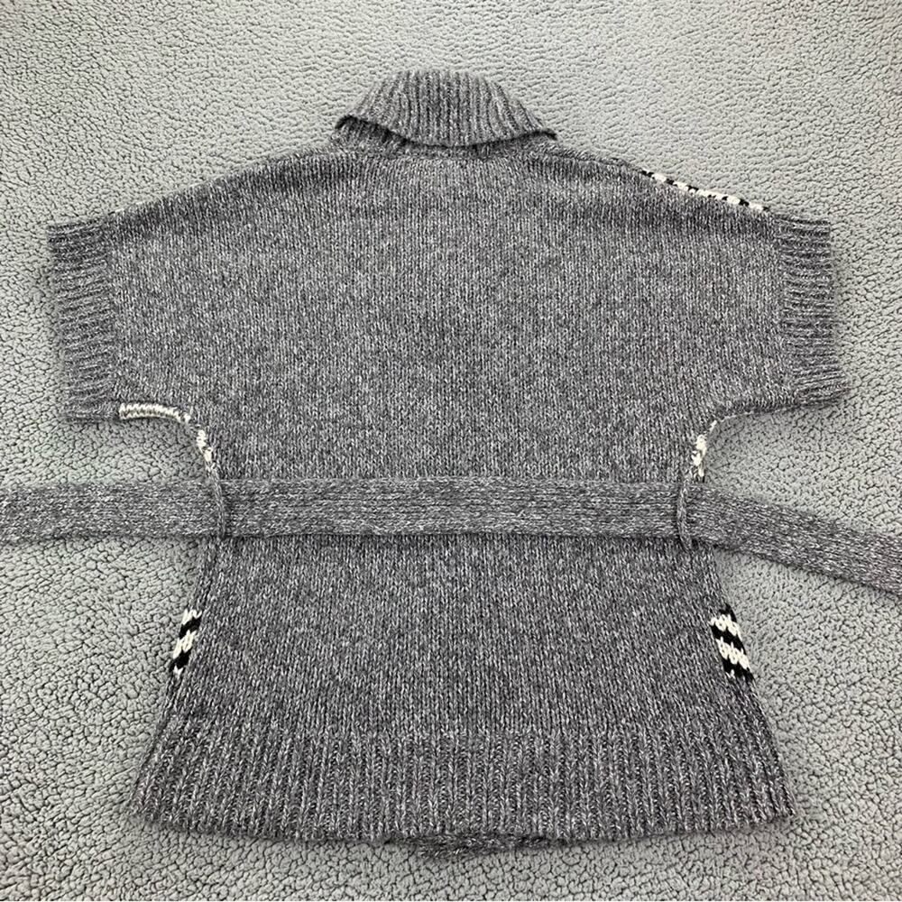 Old Navy Women's Knit Wool Blend Short Sleeve Chunky Cardigan  -  Size:  M - Picture 8 of 16